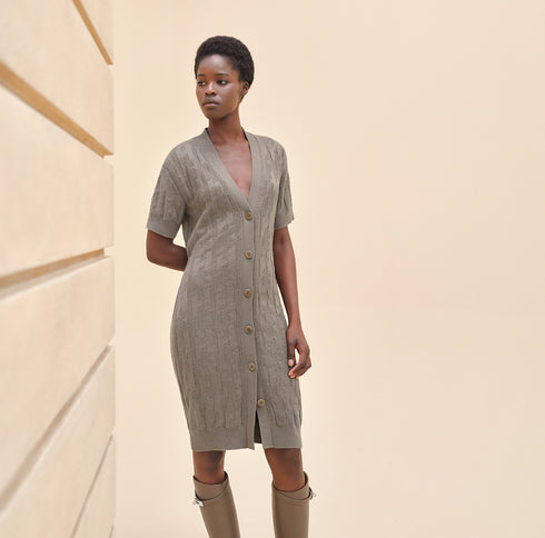 "H" ショートスリーブドレス