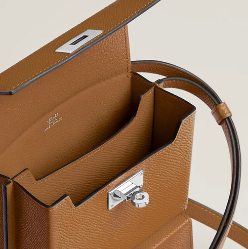 ケリー マルチポケット TO GO ポーチ