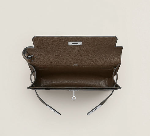 クラッチバッグ 《ケリー・デペッシュ》 25