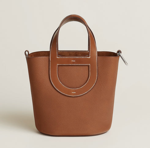 《イン・ザ・ループ》18