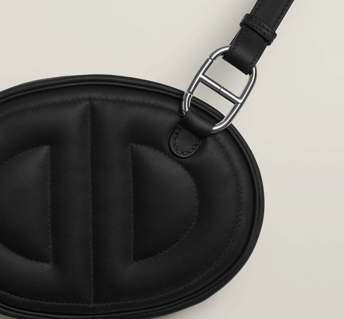 《イン・ザ・ループ》ベルトバッグ